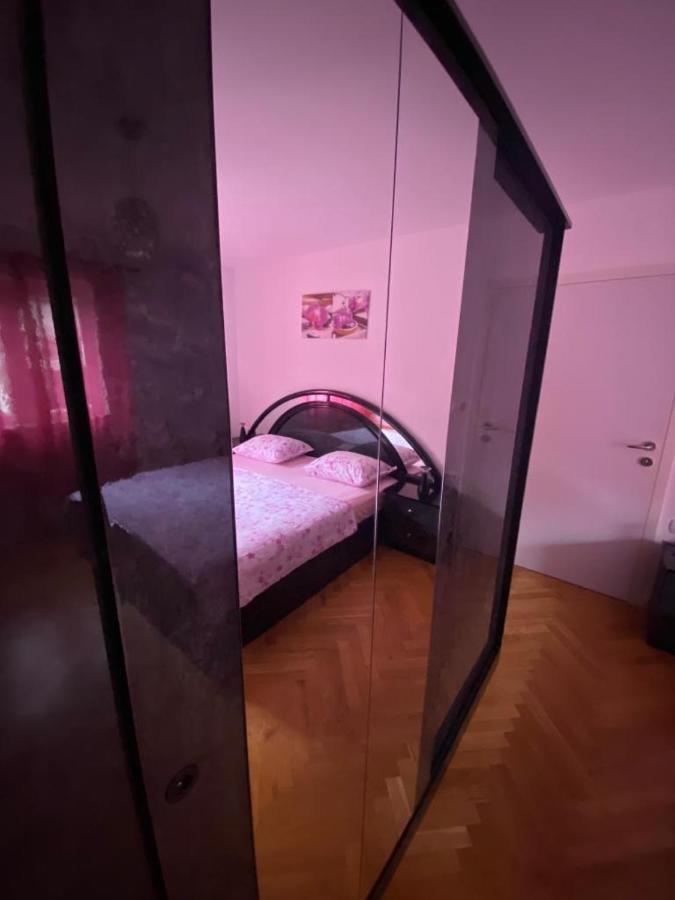 Ana Lejlighed Split Eksteriør billede